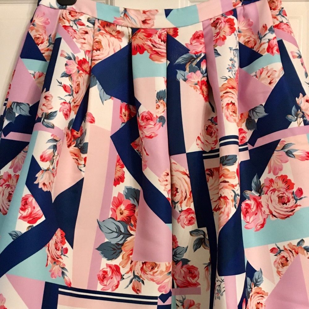 bread n butter a line printed skirt NWOT